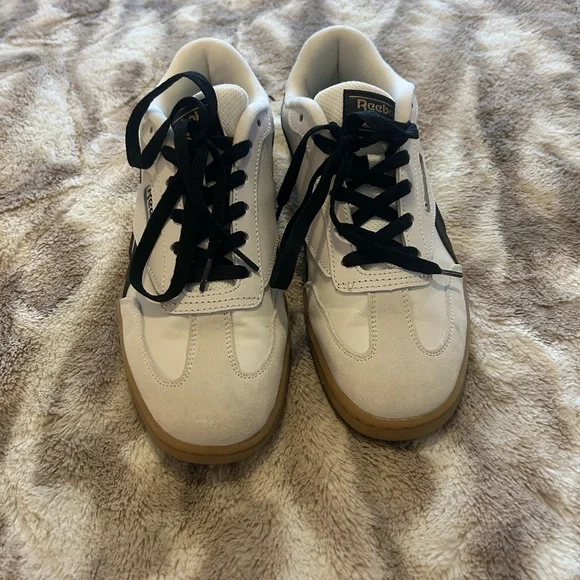 Reebok Classic cream and Black Shoes - Picture 2 of 3